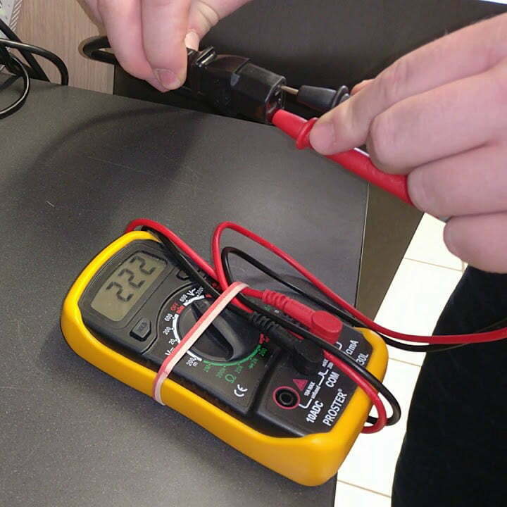Đồng hồ đo dòng kiểm tra thiết bị điện